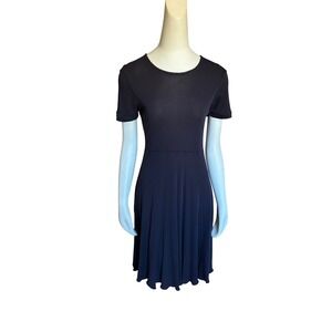 DKNY Donna Karan New York Navy Blue Fit and Flare Dress Short Sleeve Size 6